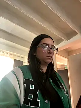 Kloe Novoa online show from December 2025 02:04:01 PM