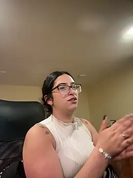 Kloe Novoa online show from February 2026 12:38:02 PM