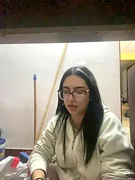 Kloe Novoa online show from November 2025 01:50:01 AM