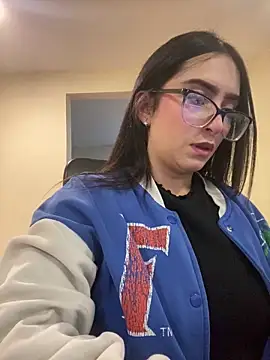 Kloe Novoa online show from April 2026 07:58:02 PM