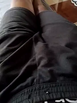 Andres  00 online show from April 2026 07:18:01 PM