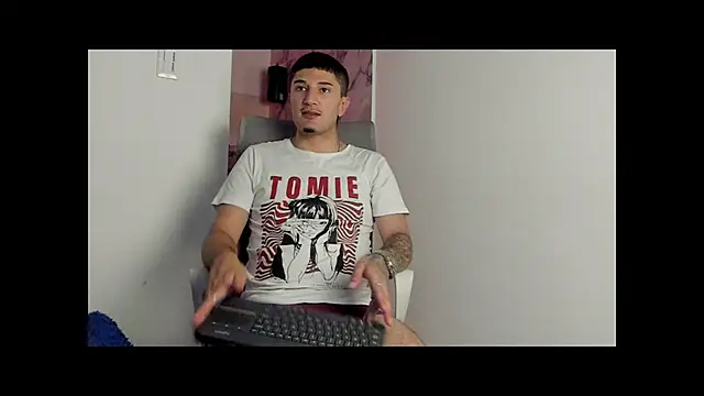 Snapshot of STEVEN_STAR chatting on October 2025 07:44:02 PM STEVEN STAR online show from October 2025 07:44:02 PM