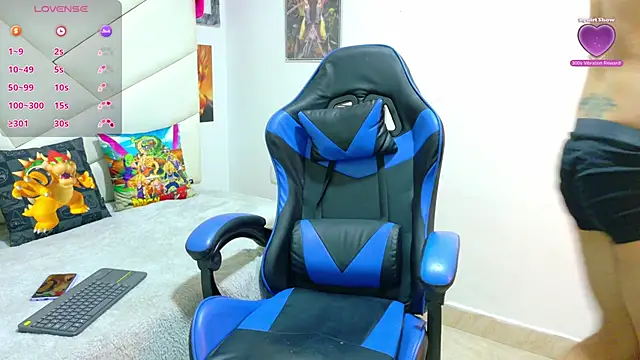 Snapshot of STEVEN_STAR chatting on October 2025 07:10:01 PM STEVEN STAR online show from October 2025 07:10:01 PM