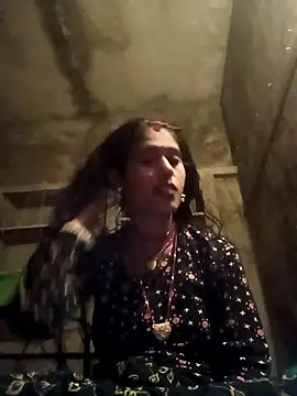 QRANSEXI online show from November 2025 03:28:02 PM