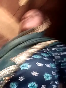 QRANSEXI online show from November 2025 08:40:02 AM