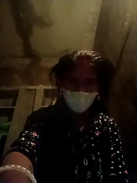 QRANSEXI online show from November 2025 03:17:01 PM