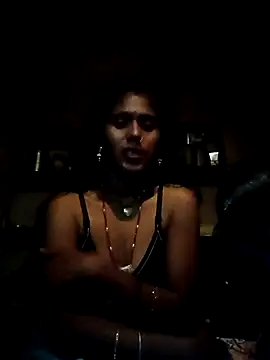 QRANSEXI online show from December 2025 03:36:01 PM