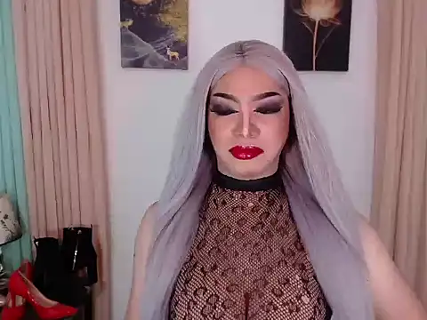  Danica Malibog  online show from November 2025 01:00:02 AM