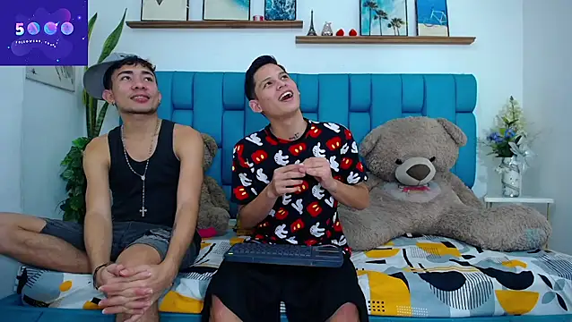 Hot Boys Latinos X online show from March 2026 11:08:01 PM