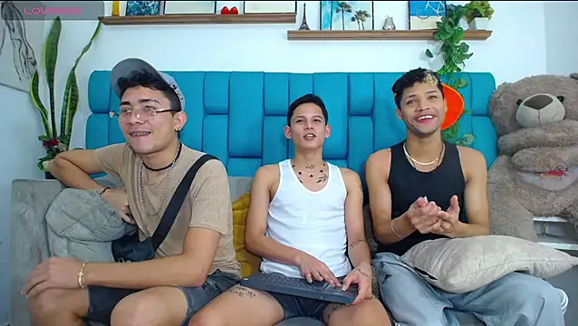 Hot Boys Latinos X online show from February 2026 11:03:02 PM