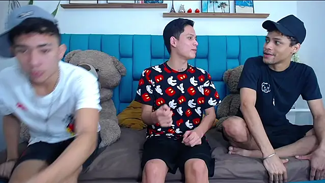 Hot Boys Latinos X online show from March 2026 06:19:02 PM