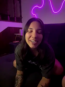 Hannahinfame online show from November 2025 05:24:02 AM