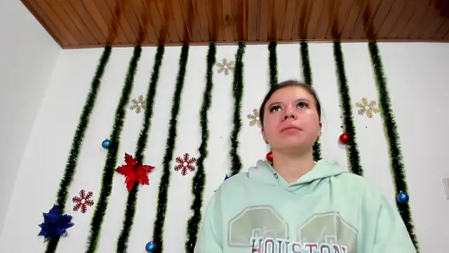 Snapshot of Vanessa_Martinz chatting on November 2025 12:26:01 PM Vanessa Martinz online show from November 2025 12:26:01 PM