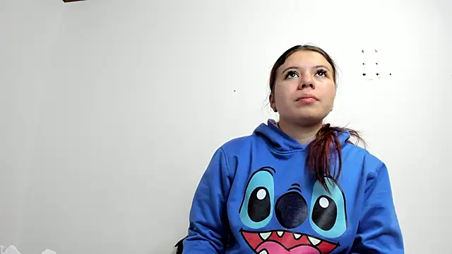 Vanessa Martinz online show from November 2025 12:31:02 PM