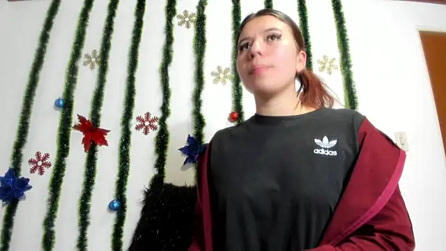 Snapshot of Vanessa_Martinz chatting on December 2025 12:26:01 PM Vanessa Martinz online show from December 2025 12:26:01 PM