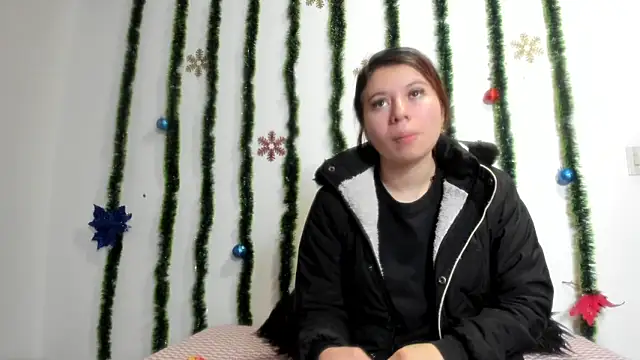 Snapshot of Vanessa_Martinz chatting on December 2025 12:33:02 PM Vanessa Martinz online show from December 2025 12:33:02 PM