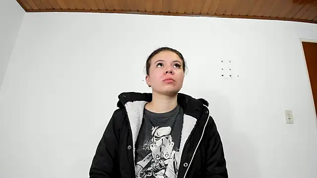 Snapshot of Vanessa_Martinz chatting on November 2025 11:48:01 AM Vanessa Martinz online show from November 2025 11:48:01 AM