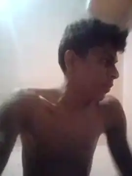 Snapshot of TuFlapito chatting on October 2025 07:18:02 AM TuFlapito online show from October 2025 07:18:02 AM