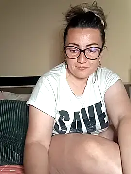Gabrielaalialiali online show from April 2026 03:42:02 PM