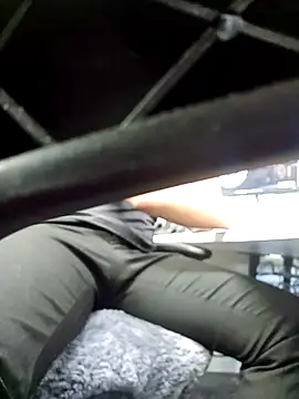 ozone1992 online show from April 2026 08:39:02 AM