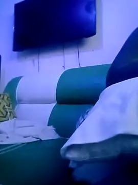 Snapshot of FaithMatsane chatting on November 2025 02:22:02 PM FaithMatsane online show from November 2025 02:22:02 PM