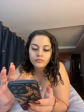 Snapshot of amellita-33 chatting on July 2026 06:21:01 AM amellita-33 online show from July 2026 06:21:01 AM