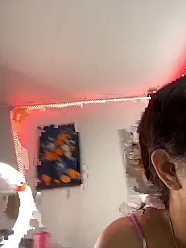 Snapshot of amellita-33 chatting on June 2026 02:55:02 AM amellita-33 online show from June 2026 02:55:02 AM