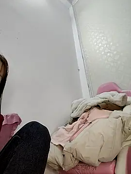 ezabel- online show from December 2025 01:17:02 PM