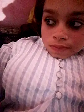 Poonam12A online show from December 2025 04:05:02 PM