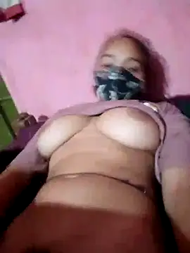 Poonam12A online show from February 2026 10:18:02 PM