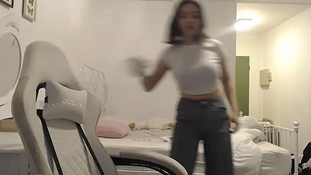 bellefleurrr online show from April 2026 08:53:02 PM