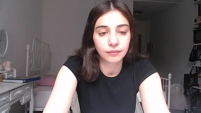 bellefleurrr online show from May 2026 03:48:01 PM