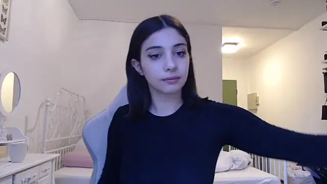 bellefleurrr online show from April 2026 06:53:02 PM