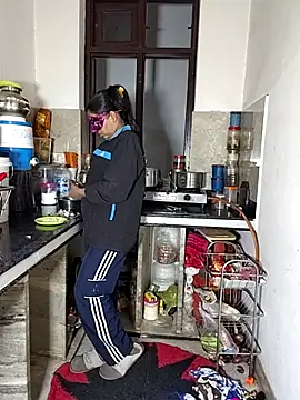 Heena-143 online show from February 2026 12:47:02 PM