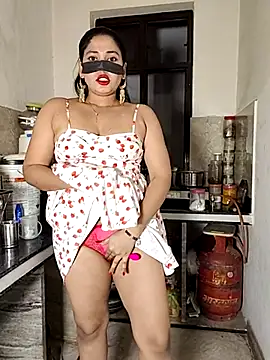 Heena-143 online show from April 2026 03:41:02 PM