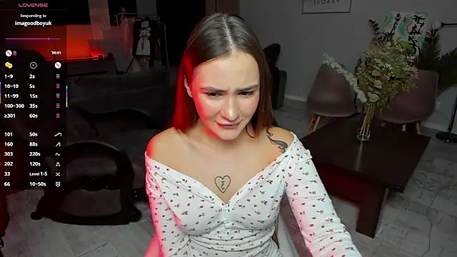 Snapshot of Cleojuice chatting on November 2025 01:37:02 PM Cleojuice online show from November 2025 01:37:02 PM