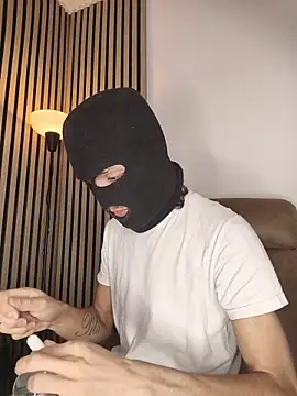 findomhot online show from December 2025 07:57:01 PM