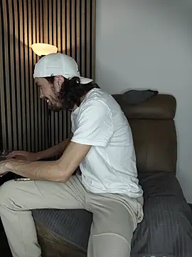 findomhot online show from December 2025 09:19:02 PM