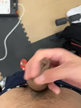 findomhot online show from November 2025 08:12:01 PM