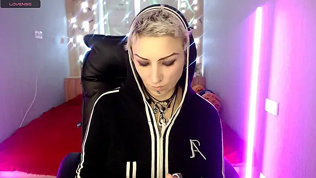 Sweet-n-Strong online show from November 2025 12:39:01 PM