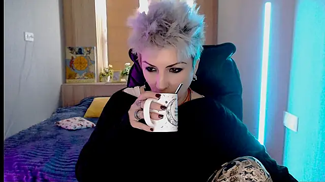 Snapshot of Sweet-n-Strong chatting on February 2026 12:38:01 PM Sweet-n-Strong online show from February 2026 12:38:01 PM