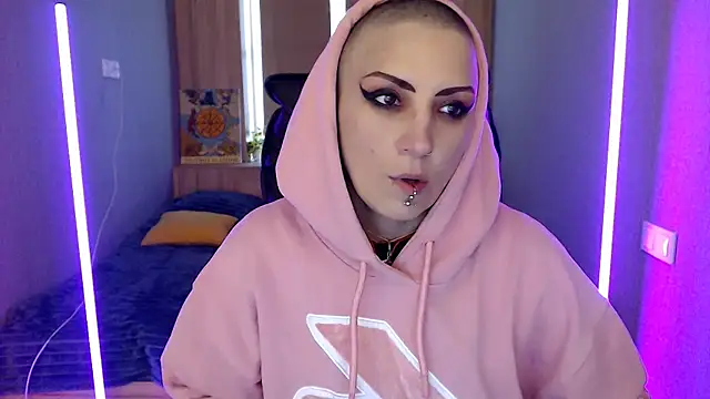 Sweet-n-Strong online show from April 2026 05:11:01 AM