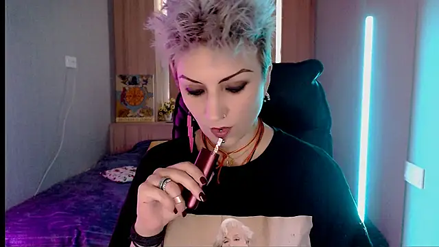 Snapshot of Sweet-n-Strong chatting on February 2026 06:24:02 AM Sweet-n-Strong online show from February 2026 06:24:02 AM