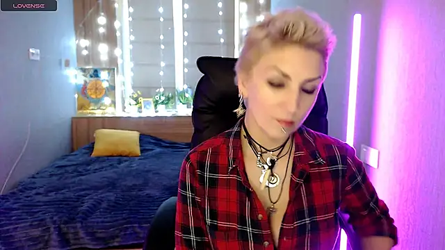 Sweet-n-Strong online show from November 2025 07:52:03 AM