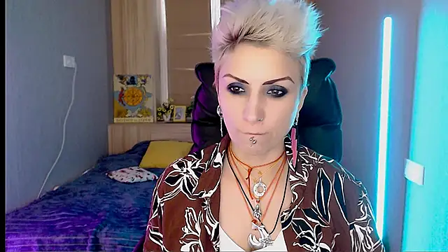 Snapshot of Sweet-n-Strong chatting on February 2026 12:24:01 PM Sweet-n-Strong online show from February 2026 12:24:01 PM