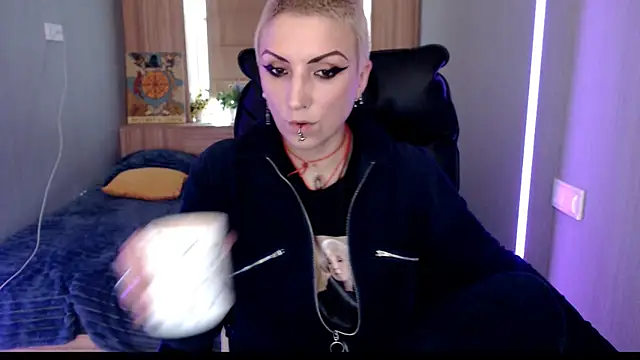 Sweet-n-Strong online show from May 2026 11:41:02 AM