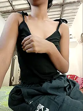 Snapshot of Kissu-Jaan chatting on November 2025 03:44:01 AM Kissu-Jaan online show from November 2025 03:44:01 AM