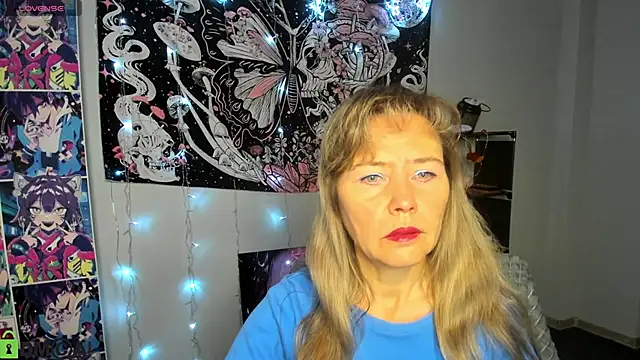 Carla Vogue online show from December 2025 03:01:02 AM