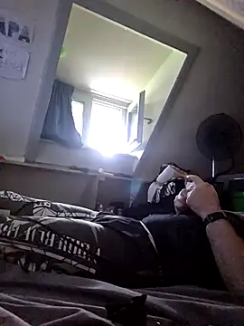 Snapshot of Christ1513 chatting on November 2025 08:08:02 AM Christ1513 online show from November 2025 08:08:02 AM