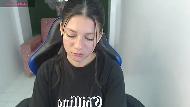 velvetvixen t online show from November 2025 07:18:01 PM